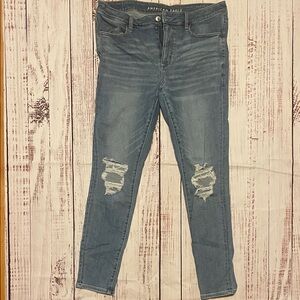 American Eagle Outfitters Light Blue Ripped Skinny jeans next level stretch